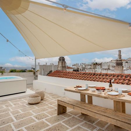 Casa U Burie, Casa Design Con Terrazza Panoramica E Jacuzzi Apartment Cisternino Bagian luar foto