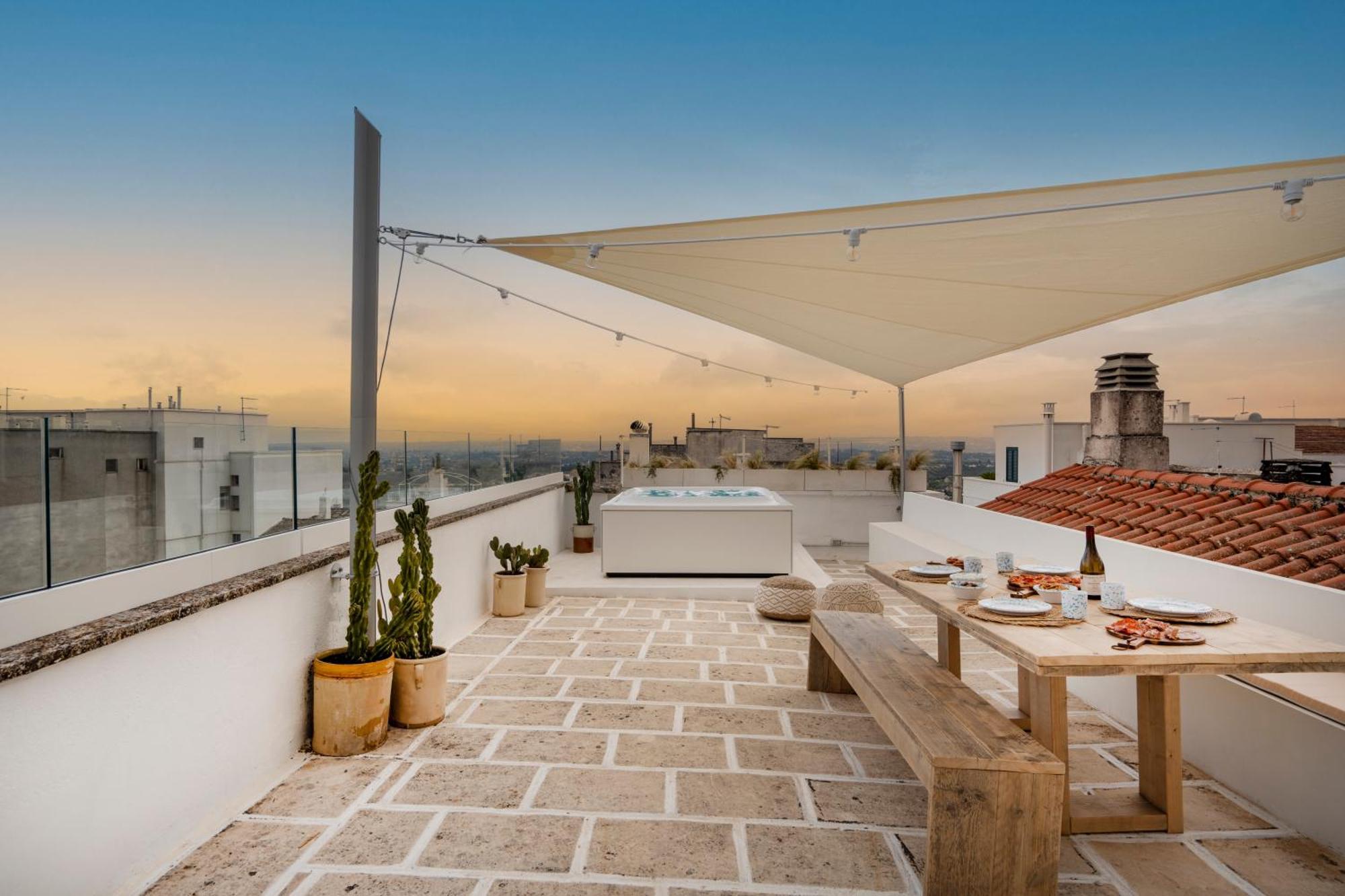Casa U Burie, Casa Design Con Terrazza Panoramica E Jacuzzi Apartment Cisternino Bagian luar foto