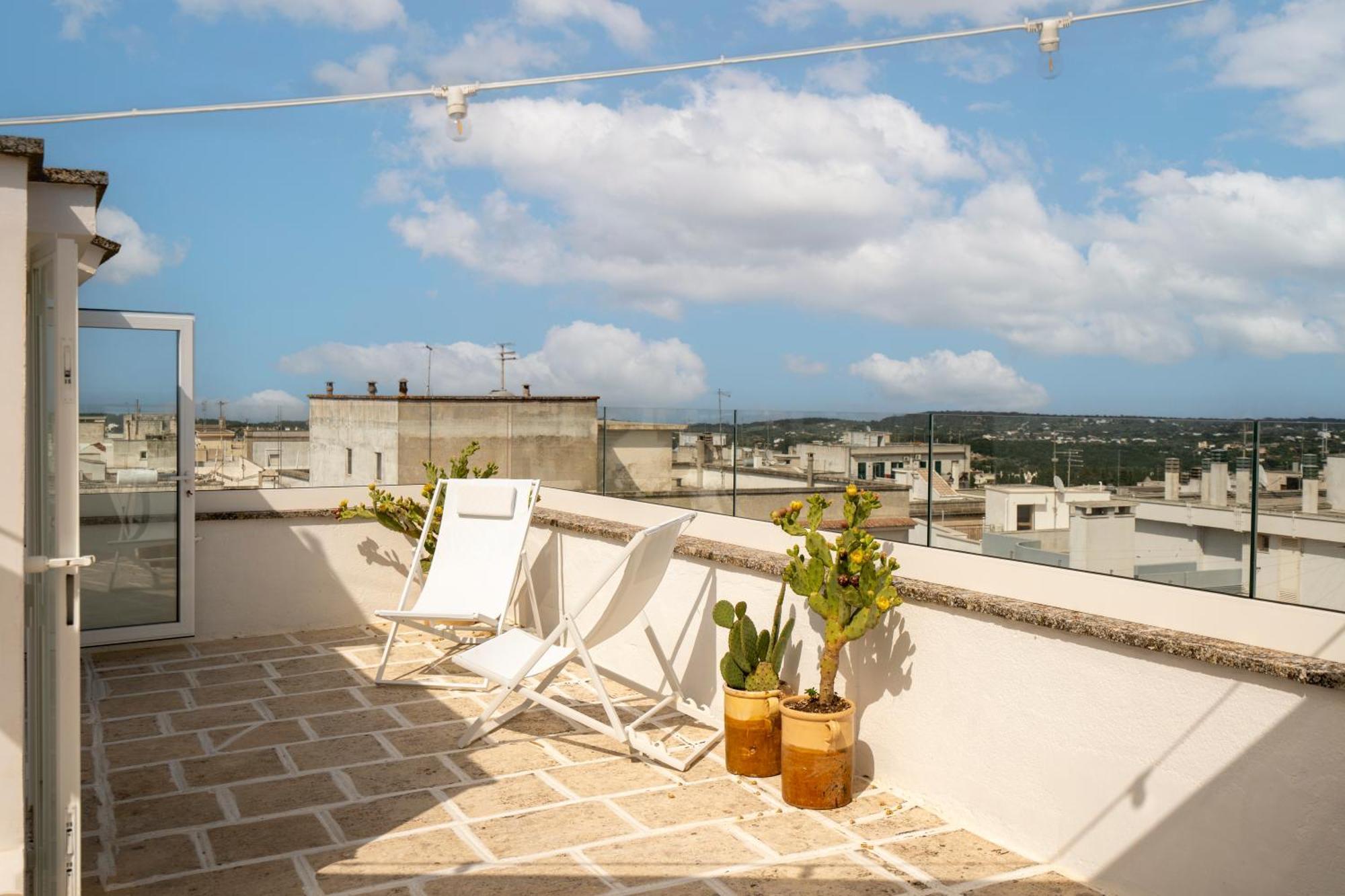 Casa U Burie, Casa Design Con Terrazza Panoramica E Jacuzzi Apartment Cisternino Bagian luar foto